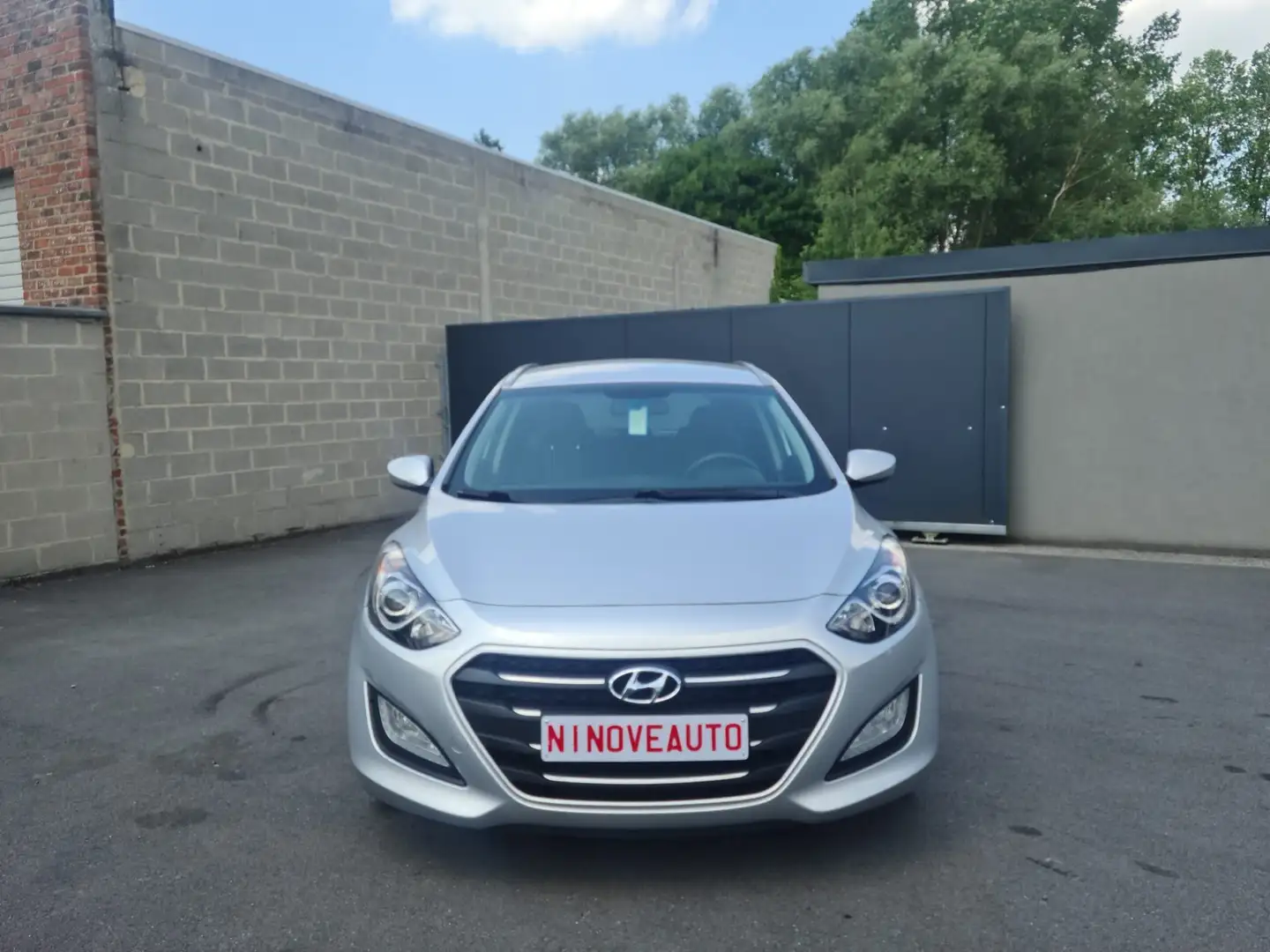 Hyundai i30 1.4i Twist *Nieuwe Staat 1ste Eigenaar Velgen 18" Grijs - 1
