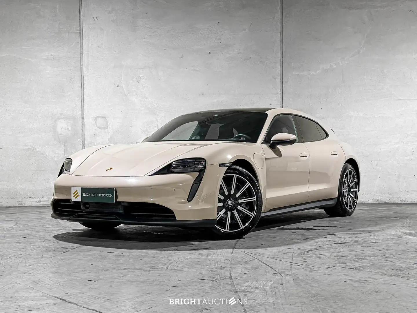 Porsche Taycan Sport Turismo 79kWh Bruin - 1