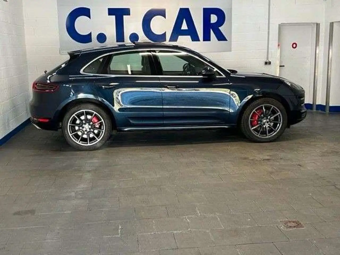 Porsche Macan Turbo  20\- Pano - AHK - Bose -1Hand Blauw - 2