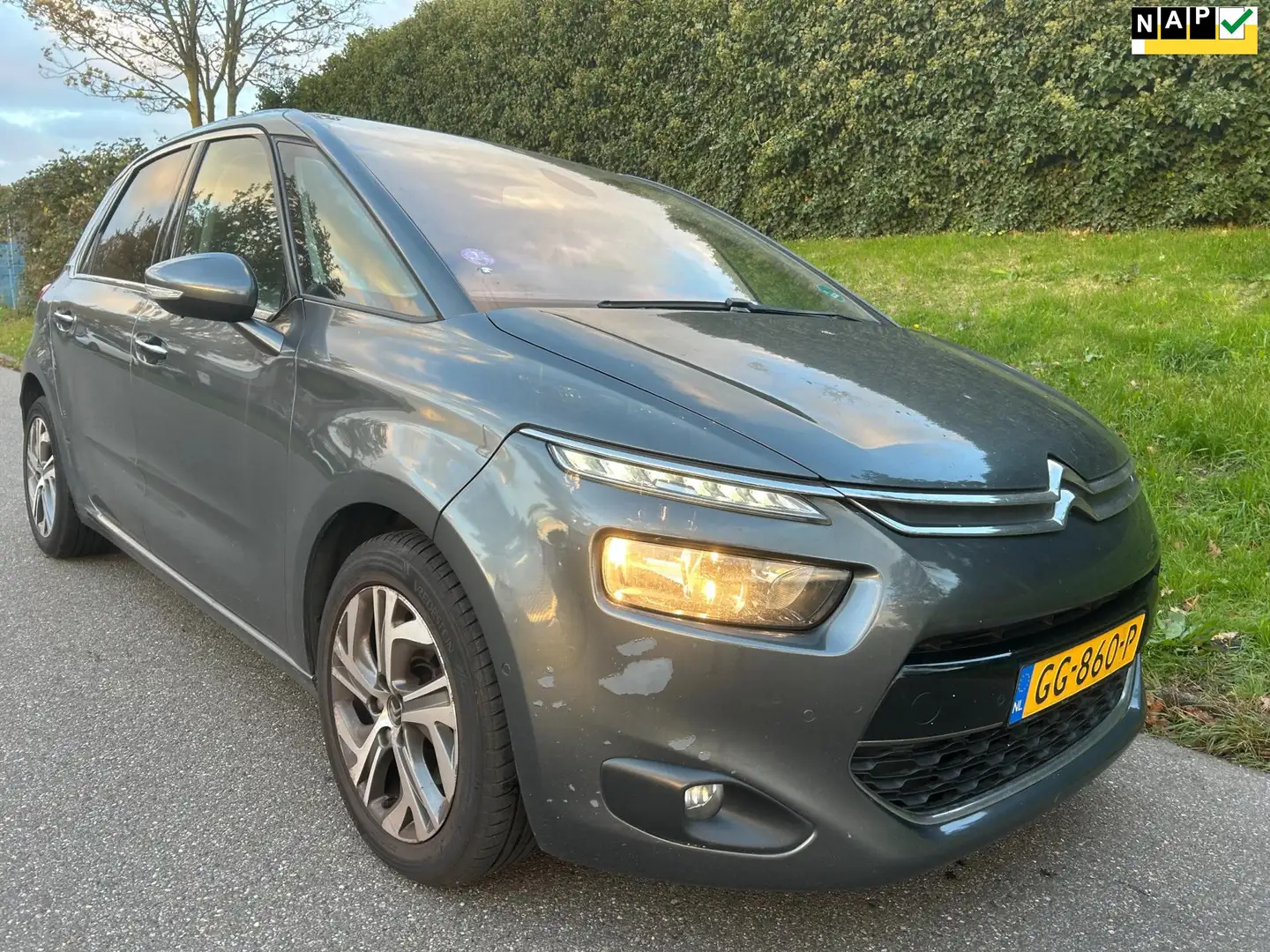 Citroen C4 Picasso 2.0 BlueHDi - Navi - Camera - Vliegwiel trilt Gris - 1