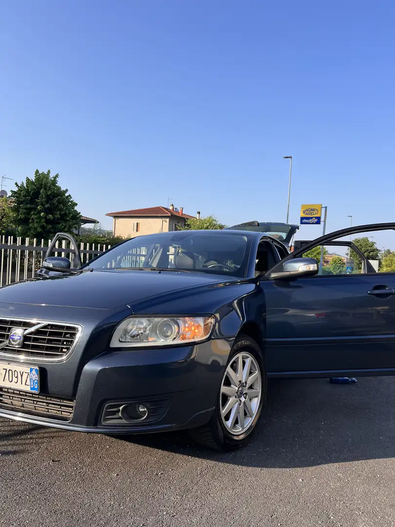 Volvo V50 2.0d Summum - 1