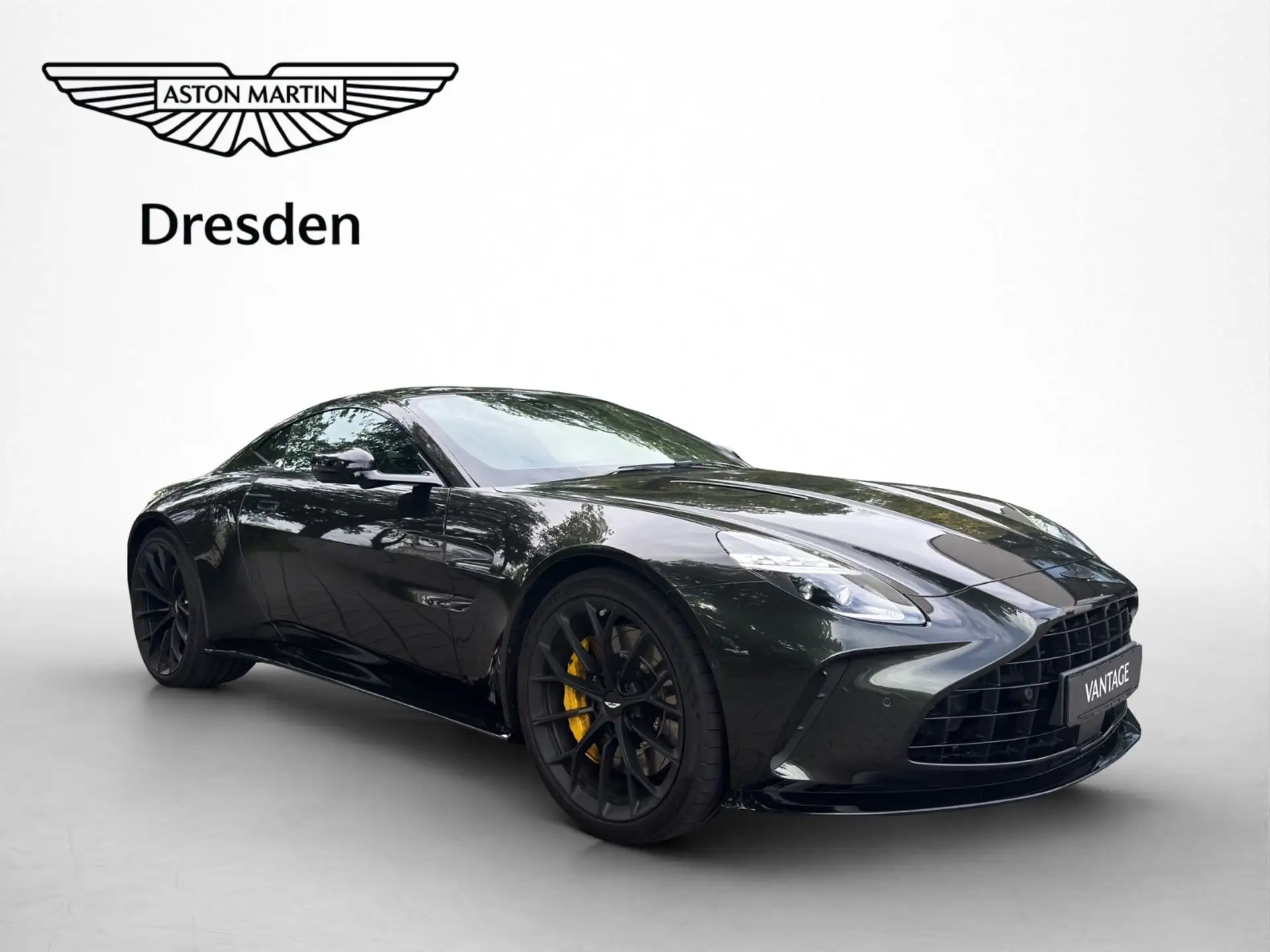 애스턴마틴 V8 Coupe 2025 블랙 사진 8