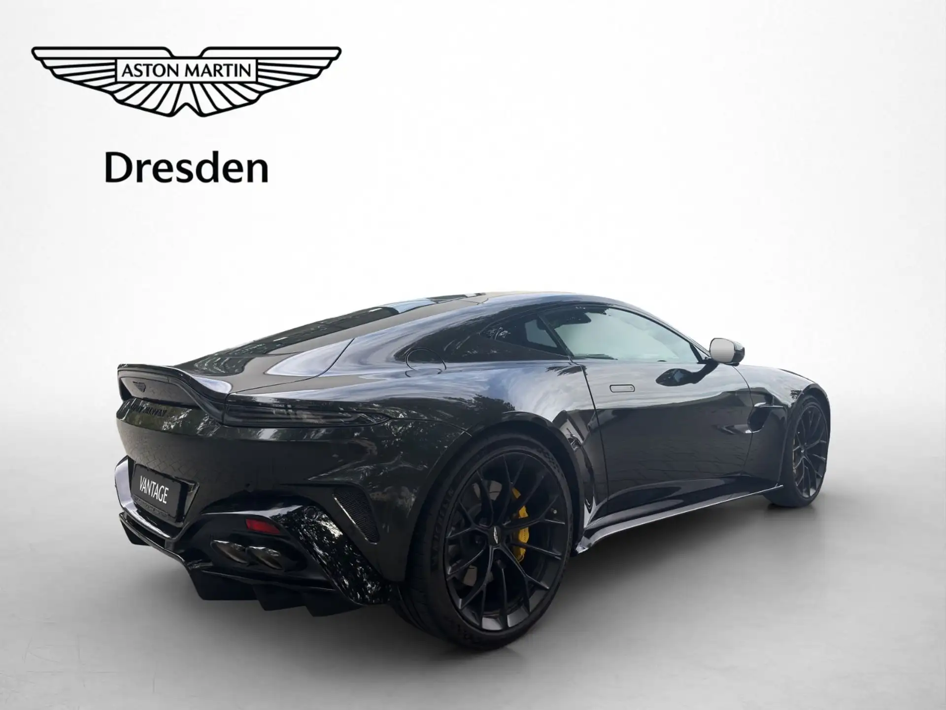 애스턴마틴 V8 Coupe 2025 블랙 사진 6