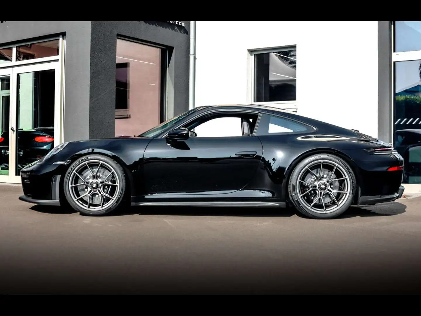 Porsche 992 .2 911 GT3 TOURING PDK 4 SEATLIFTPCCBCARBON Noir - 2