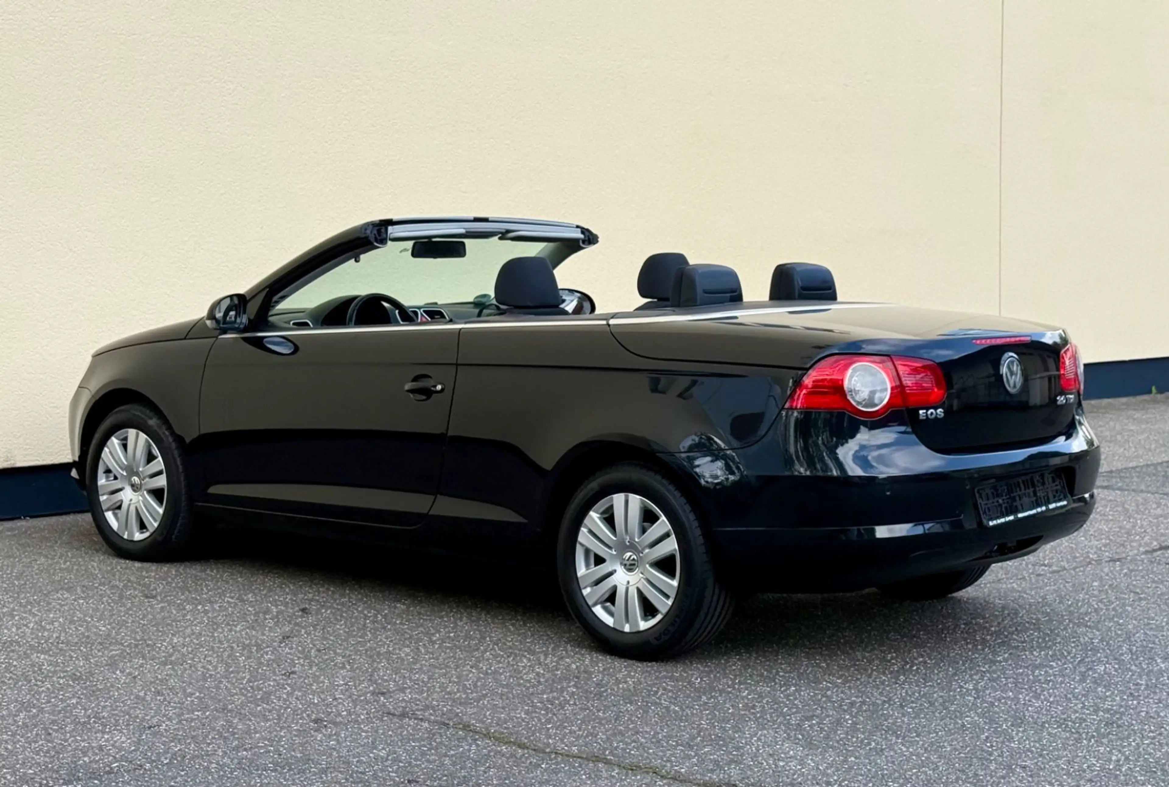 Volkswagen Eos 2.0 TDI KLIMAAUTOM. AHK  TÜV TEMPOMAT SHZ — photo 5
