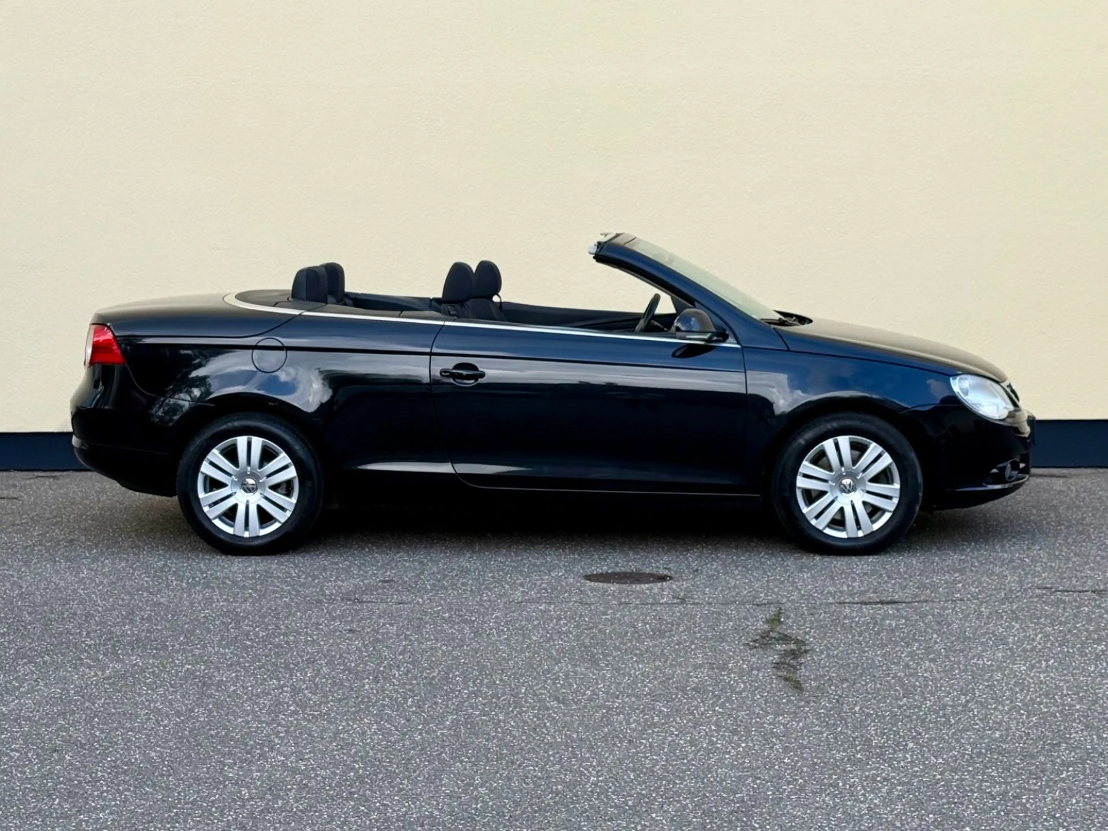 Volkswagen Eos 2.0 TDI KLIMAAUTOM. AHK  TÜV TEMPOMAT SHZ — photo 8