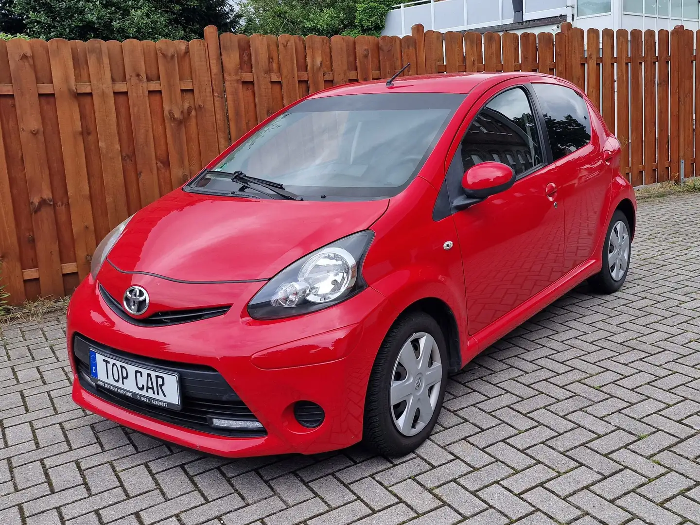 Toyota Aygo Cool (72Tkm)Tüv bis 04/27 Rot - 2