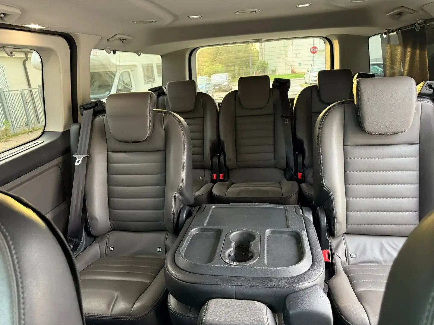 Ford Tourneo Custom 310 TITANIUM 2.0 170CV PASSO LUNGO CA. CON WEBASTO Nero - 2