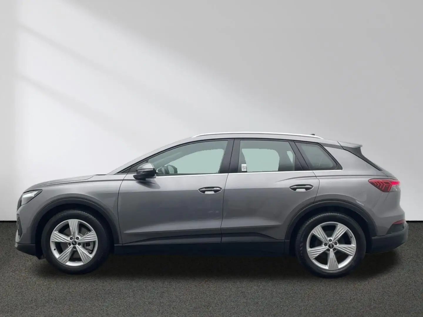 Audi Q4 e-tron 40 MMI LED B&O Standheizung Leder Gris - 2