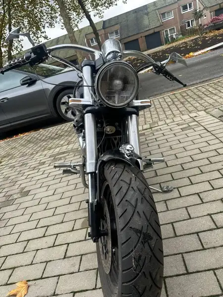 Suzuki VZ 800 - foto 3