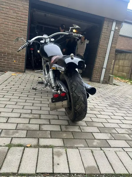 Suzuki VZ 800 - foto 6