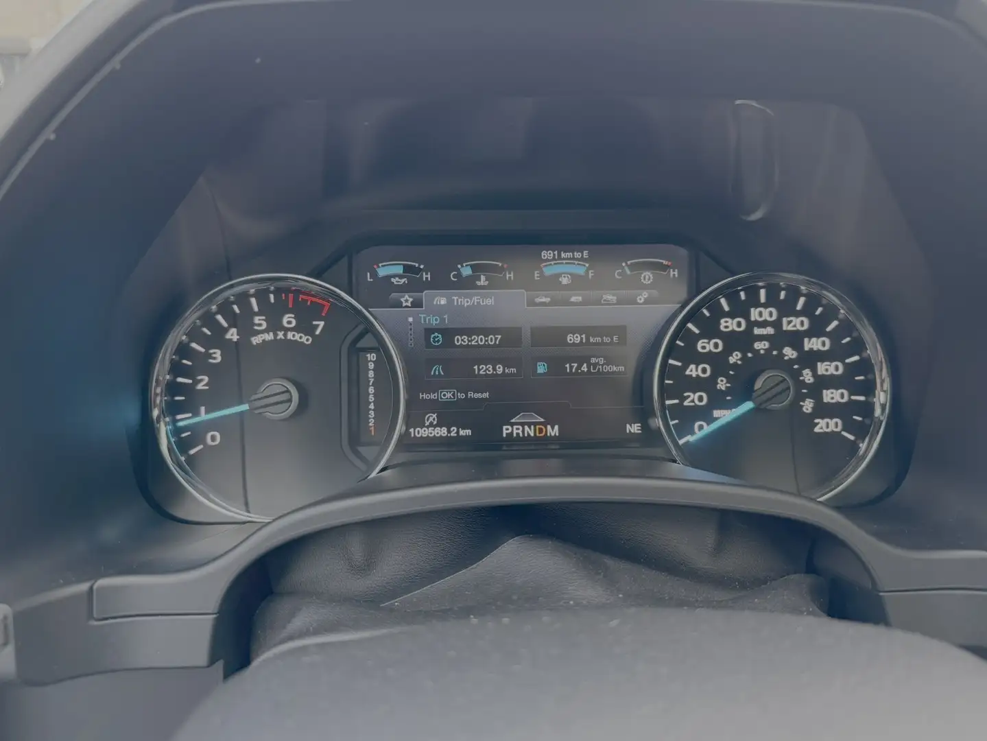 Ford F 150 Lariat Zwart - 2