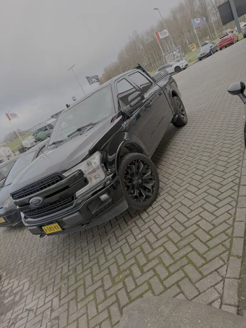 Ford F 150 Lariat Zwart - 1