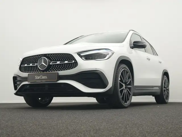 Mercedes-Benz Gla view 10
