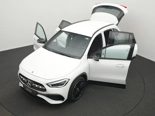 Mercedes-Benz Gla view 14