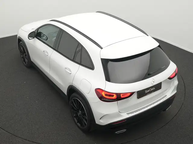 Mercedes-Benz Gla view 13