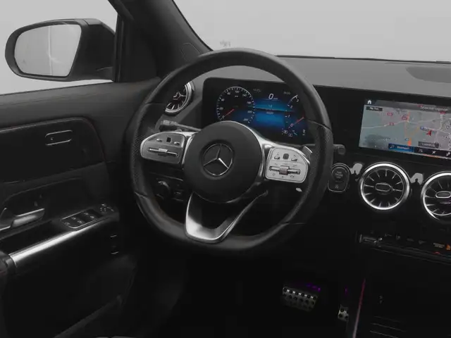 Mercedes-Benz Gla view 19