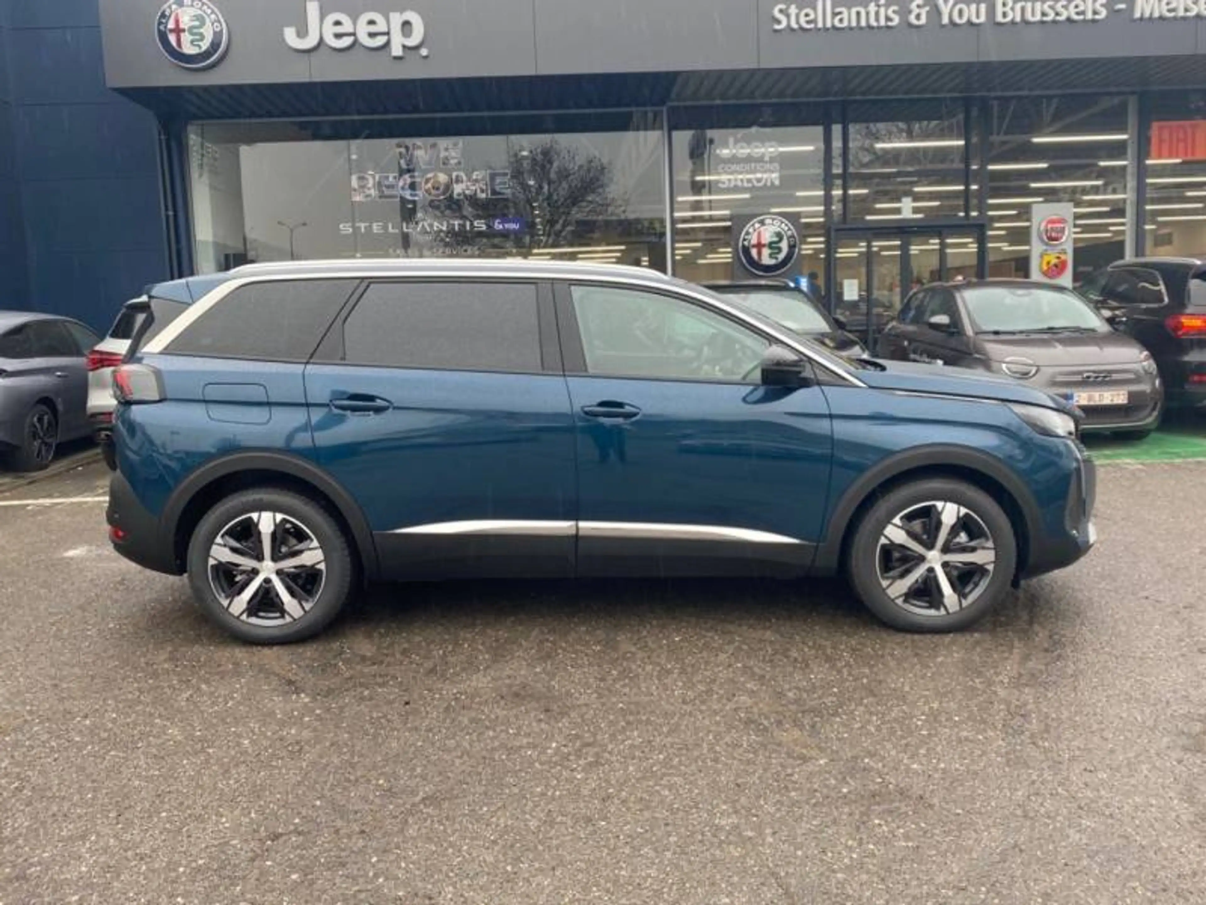 Peugeot 5008 2 1.5 BlueHDi 96kW S&S Allure Pack — photo 4