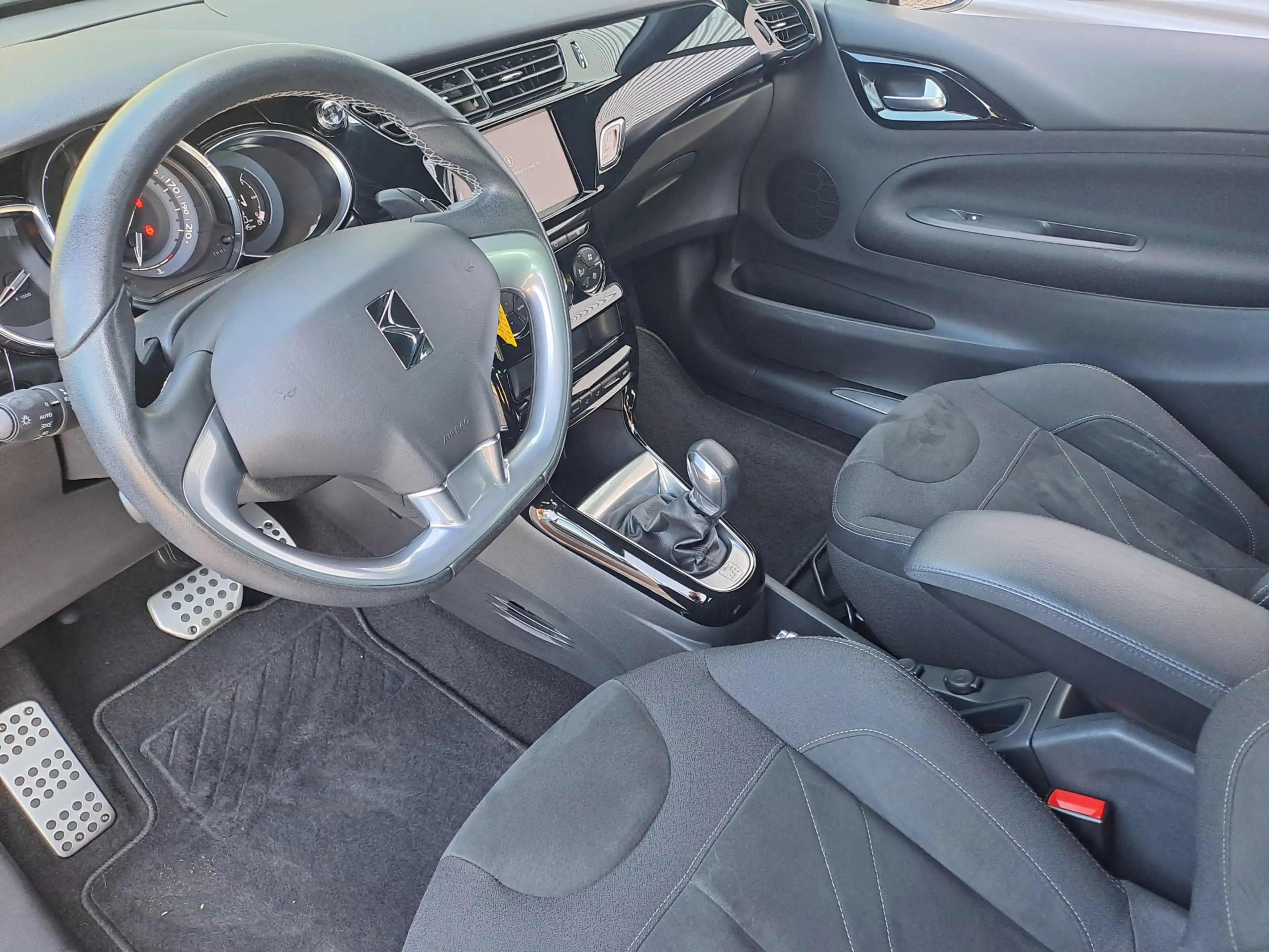 DS Automobiles DS 3 1.2 PureTech Performance Line AUTOMAAT | Navigatie — photo 9