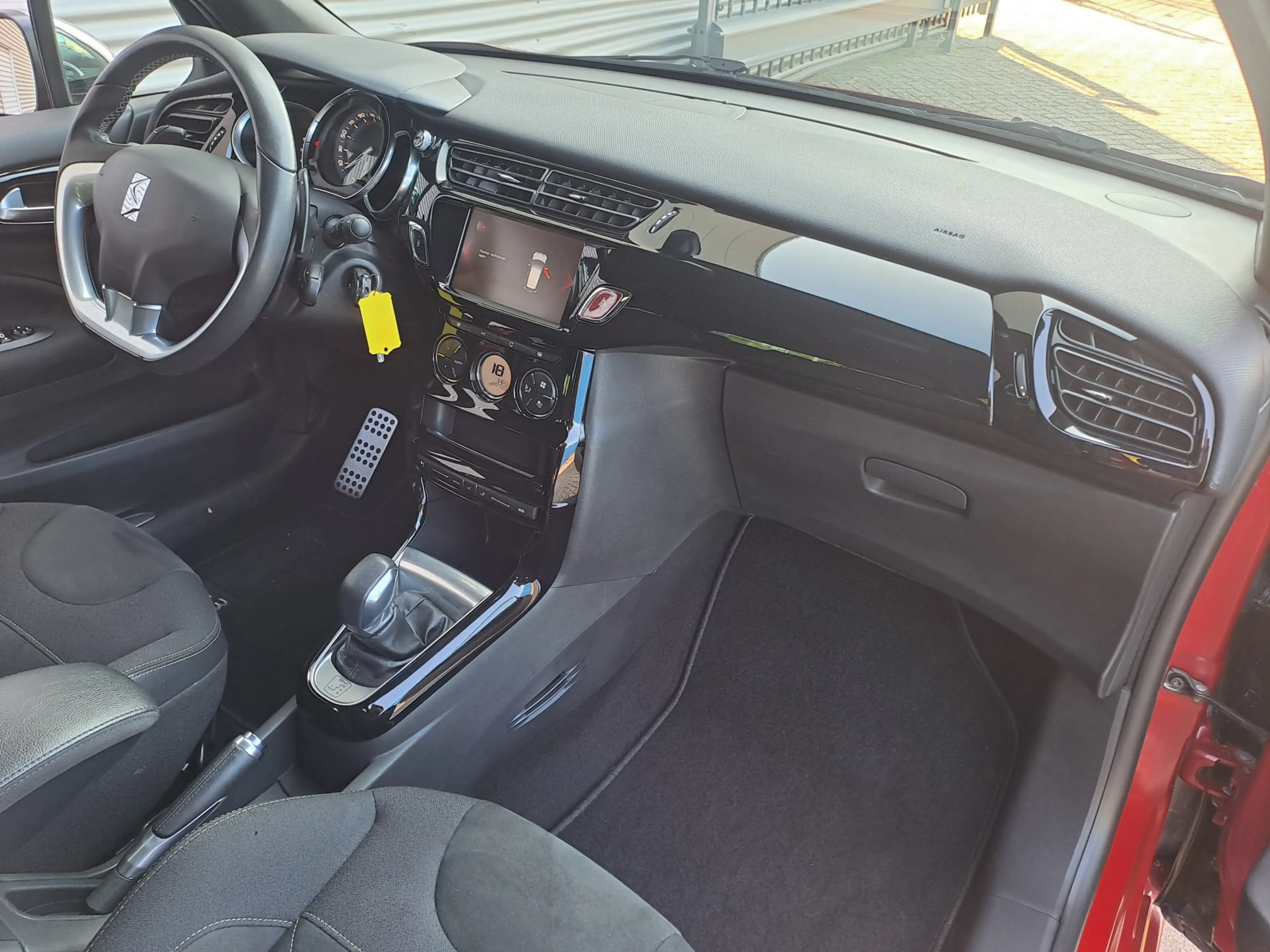 DS Automobiles DS 3 1.2 PureTech Performance Line AUTOMAAT | Navigatie — photo 12