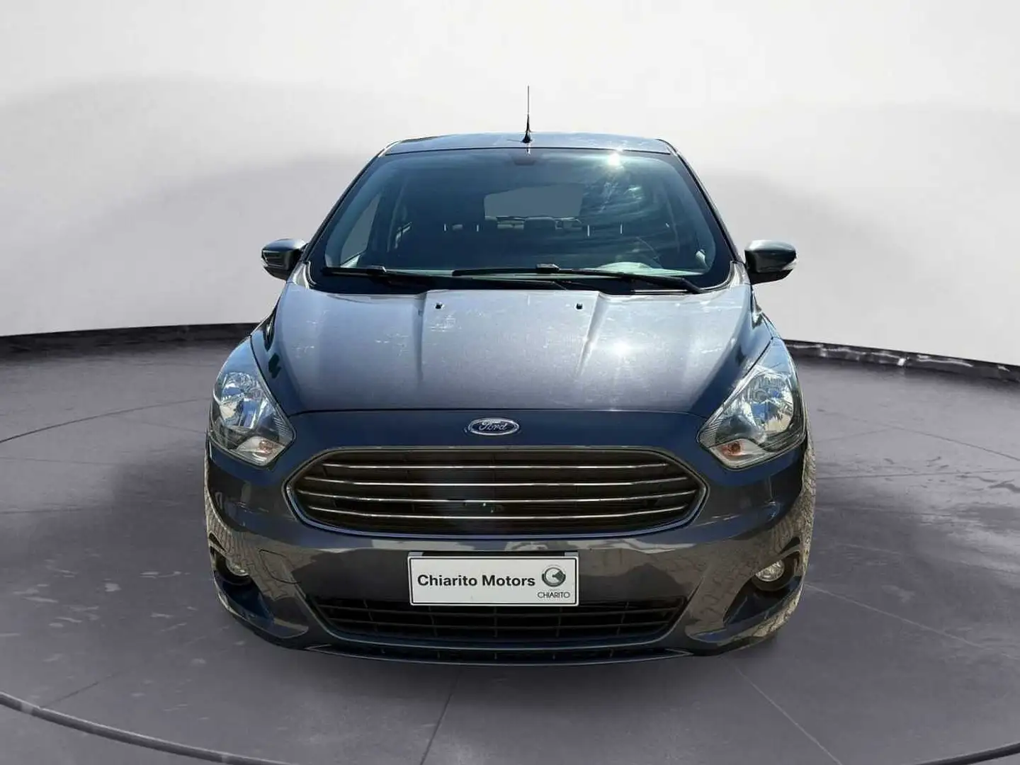Ford Ka/Ka+ + 1.2 Ti-VCT 85CV Ultimate Gris - 2