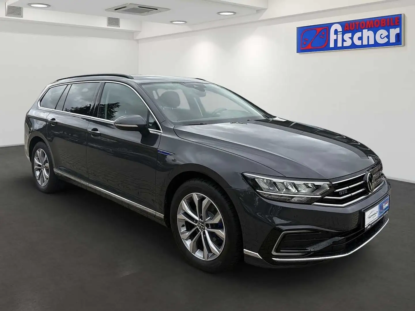 Volkswagen Passat Variant 1.4 TSI GT Garantie Navi Sitzhzg LaneAssist Gris - 2