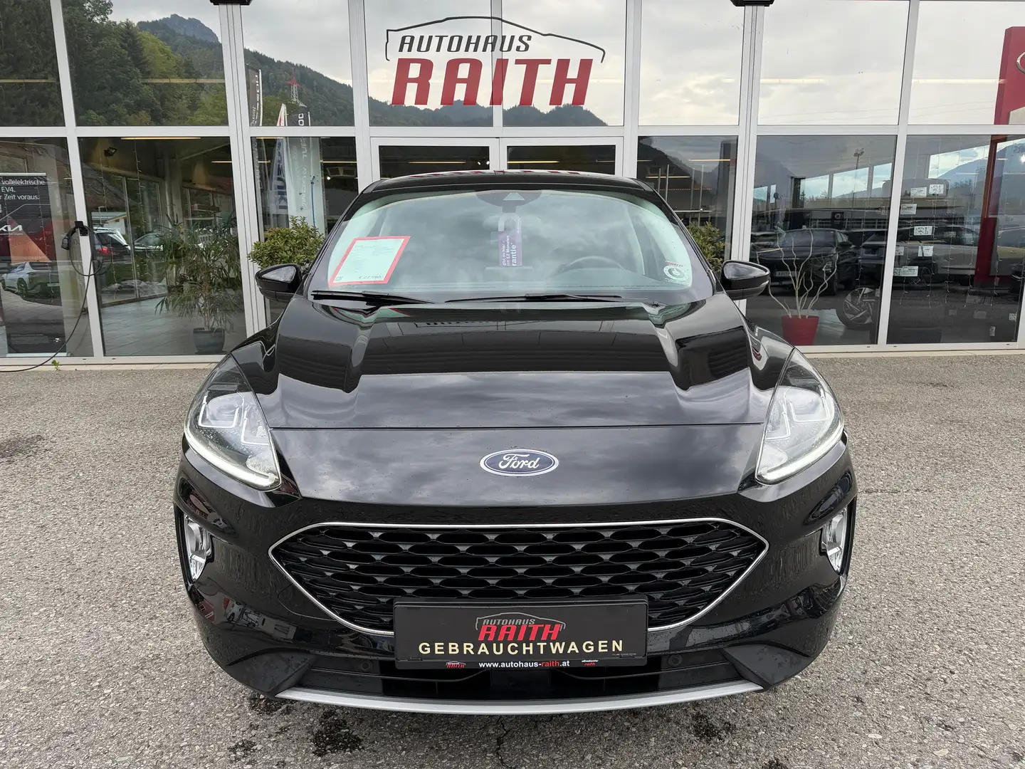 Ford Kuga Kuga 2,0 EcoBlue Cool&Connect AWD Schwarz - 2