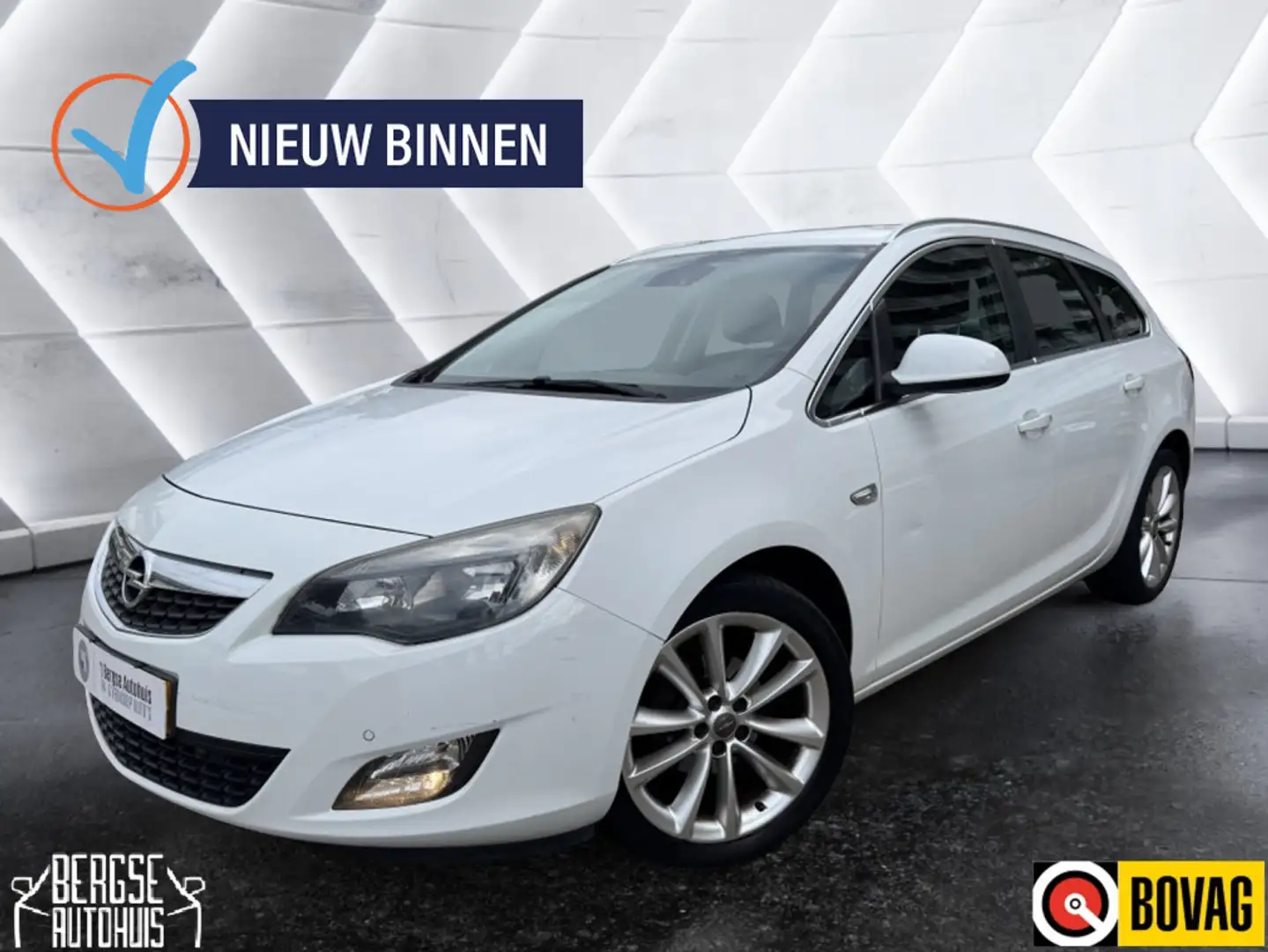 Opel Astra Sports Tourer 1.4 Turbo Cruise Bt Navi Nap Cruise Weiß - 1