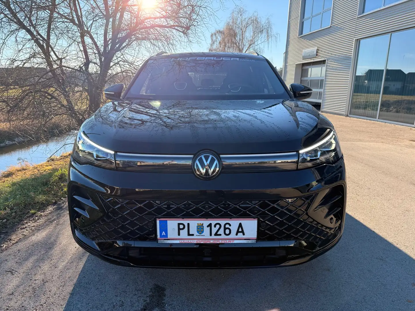 Volkswagen Tiguan Sport eHybrid DSG 150 kW Schwarz - 2