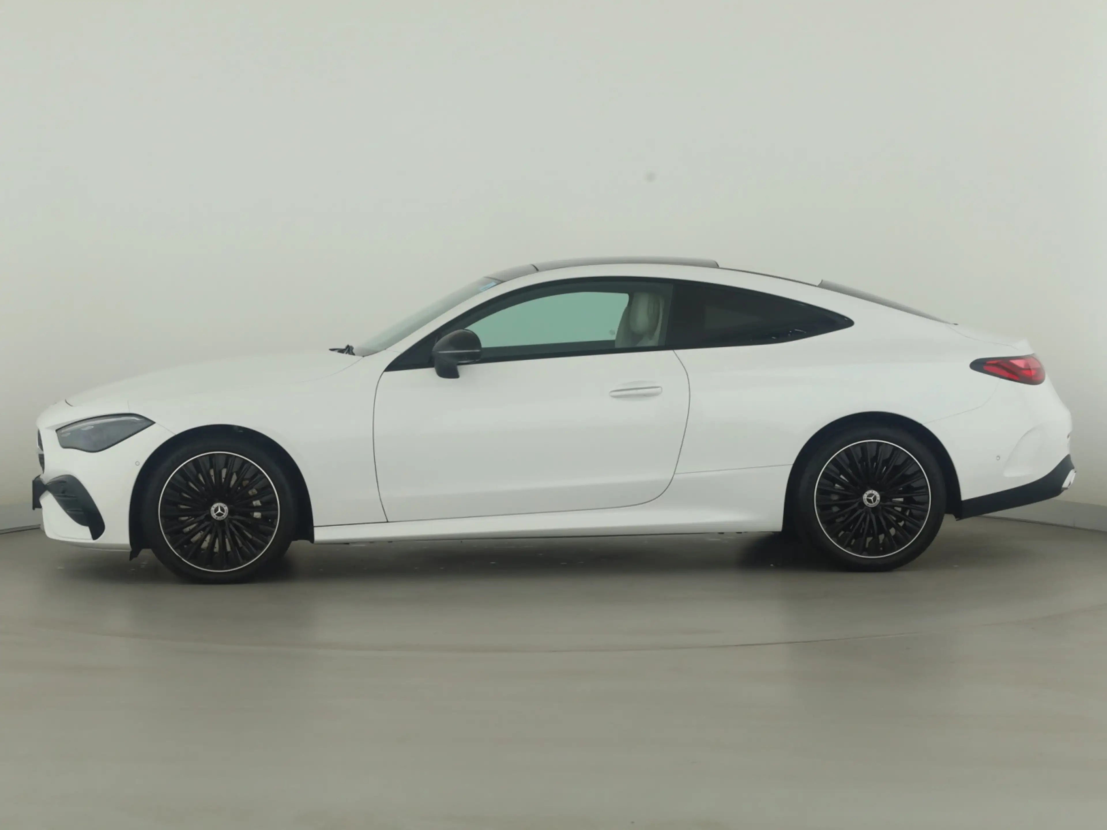 Mercedes-Benz CLE 450 4M AMG Premium*Panorama*Digi-Light — photo 7