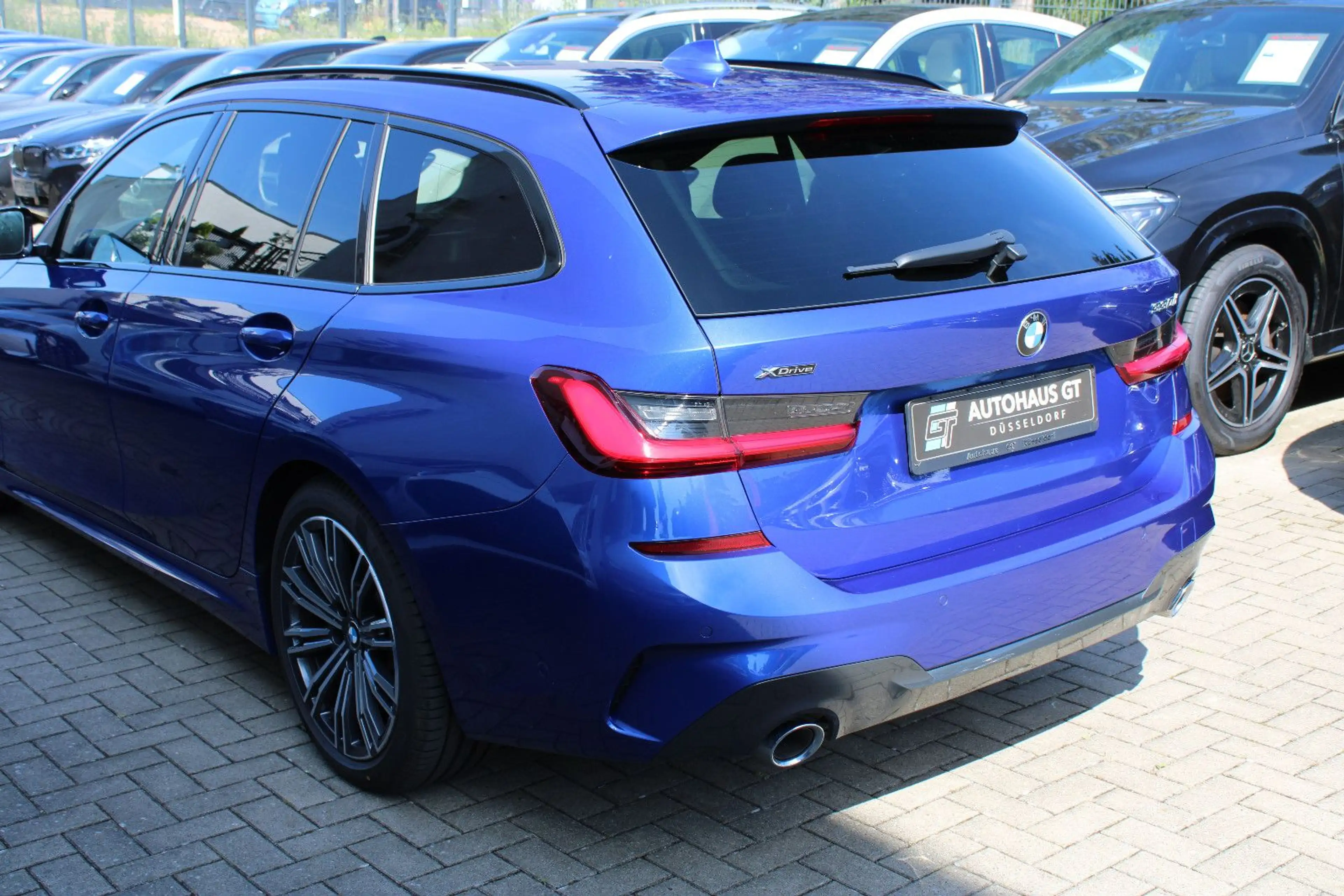 BMW 330 d xDrive Touring/M-Paket/HuD/ACC/Navi/Klima — photo 13