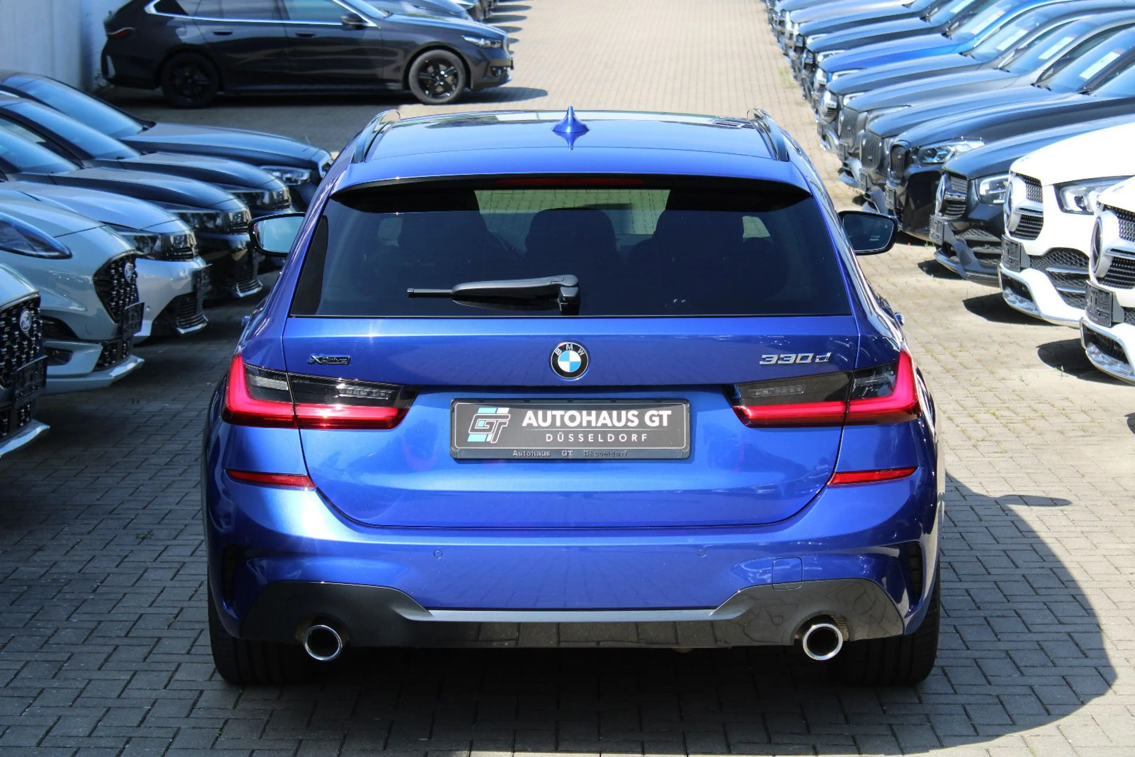 BMW 330 d xDrive Touring/M-Paket/HuD/ACC/Navi/Klima — photo 8