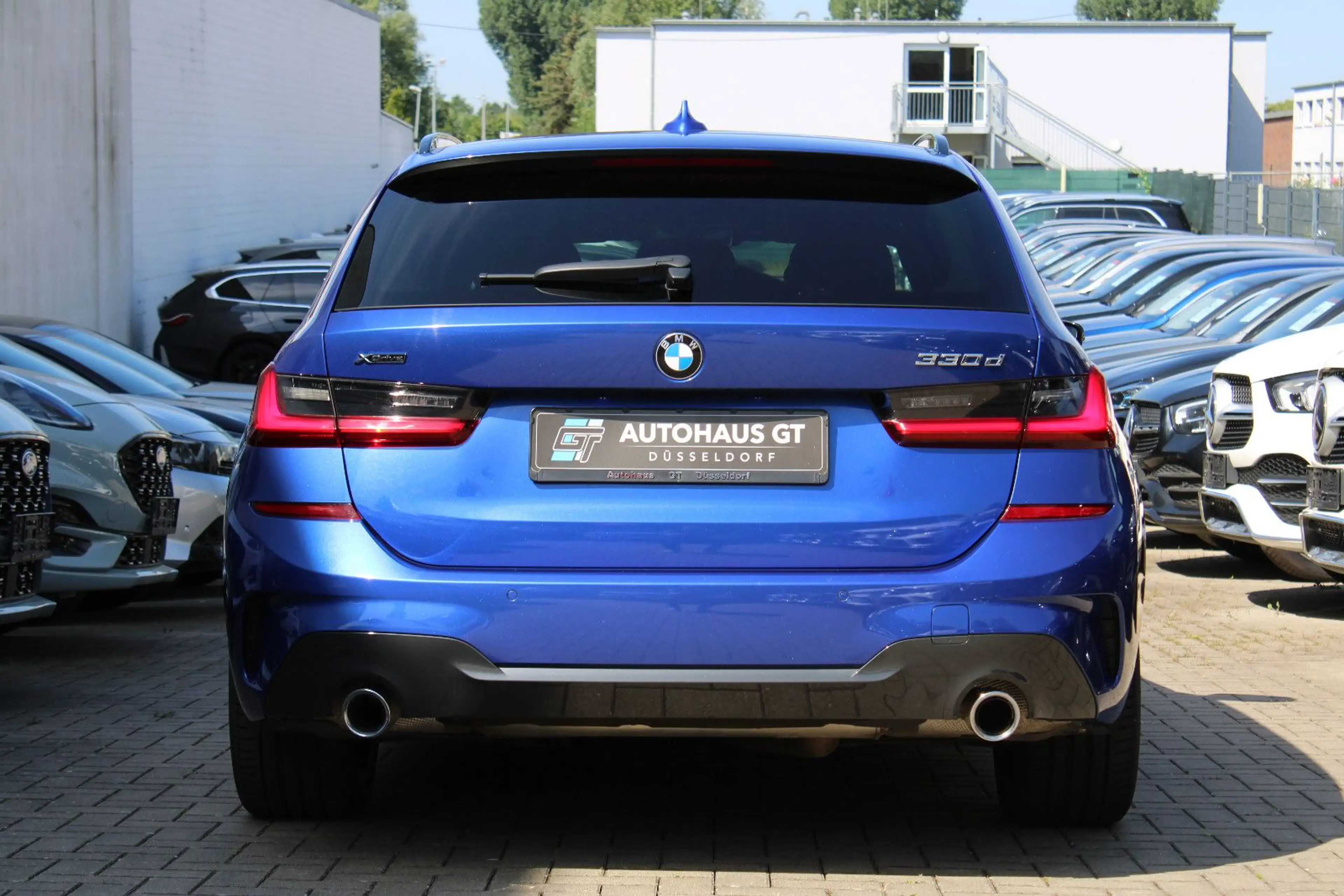 BMW 330 d xDrive Touring/M-Paket/HuD/ACC/Navi/Klima — photo 11