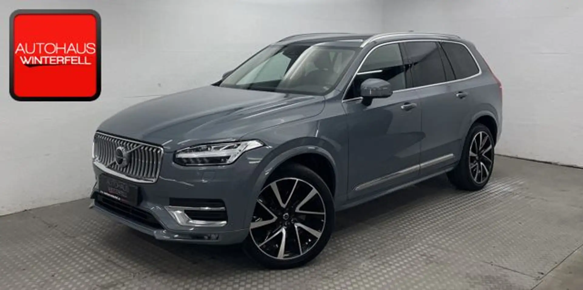 Volvo XC90 B5 D INSCRIPTION AWD 7SITZ+AHK+MASSAGE+STHZ Grau - 1