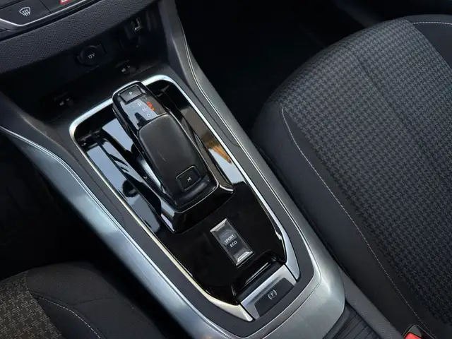 Peugeot 308 view 28