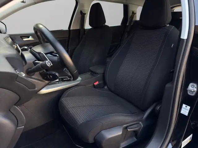 Peugeot 308 view 12