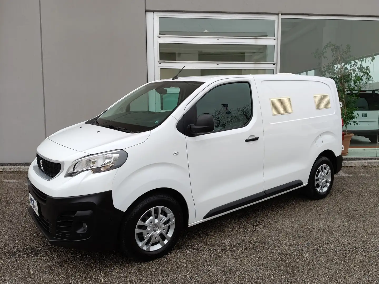 Peugeot Expert 2.0 BlueHDi 120 CV Compact TRASPORTO ANIMALI VIVI Blanc - 2