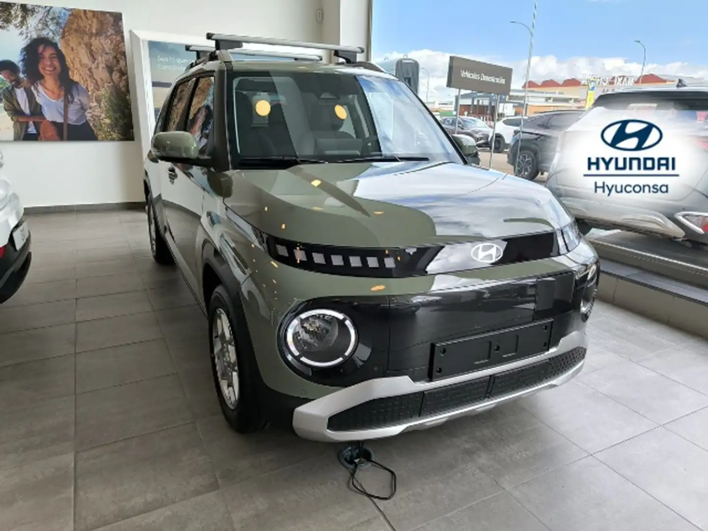 Hyundai Inster 49KWH 85KW (115CV) Maxx Белый - 1