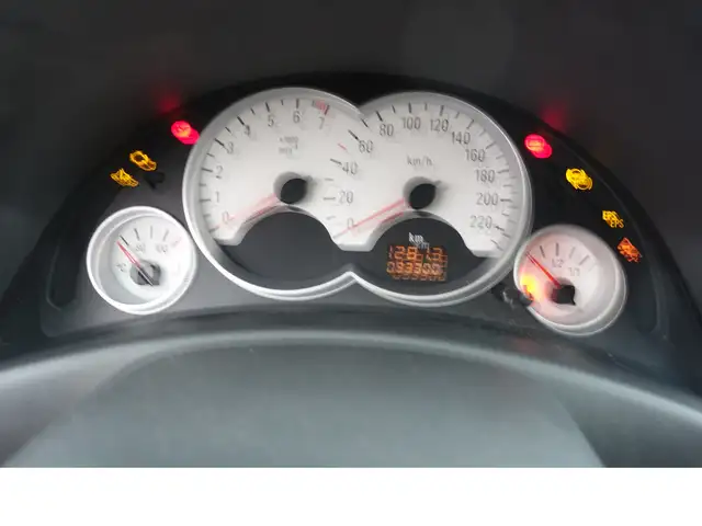 Opel Tigra view 11