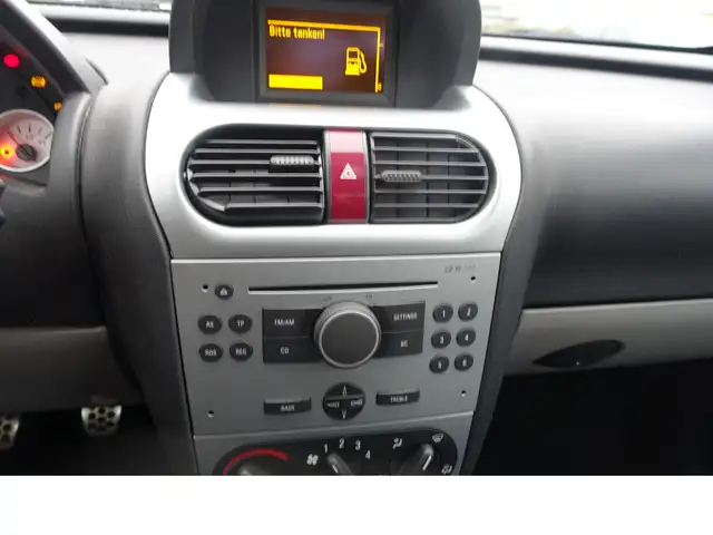 Opel Tigra view 14
