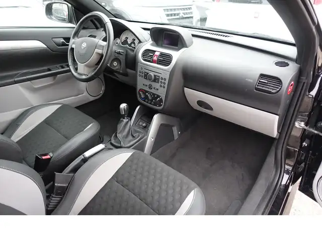 Opel Tigra view 9