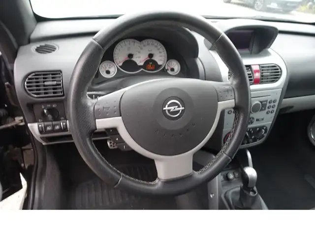 Opel Tigra view 10
