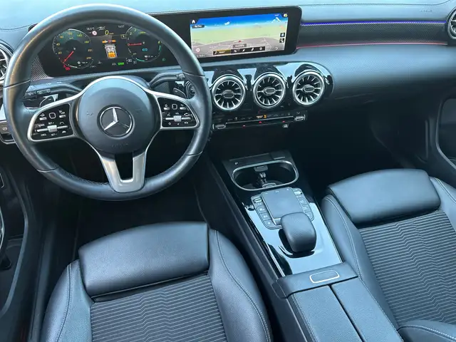 Mercedes-Benz Cla view 14
