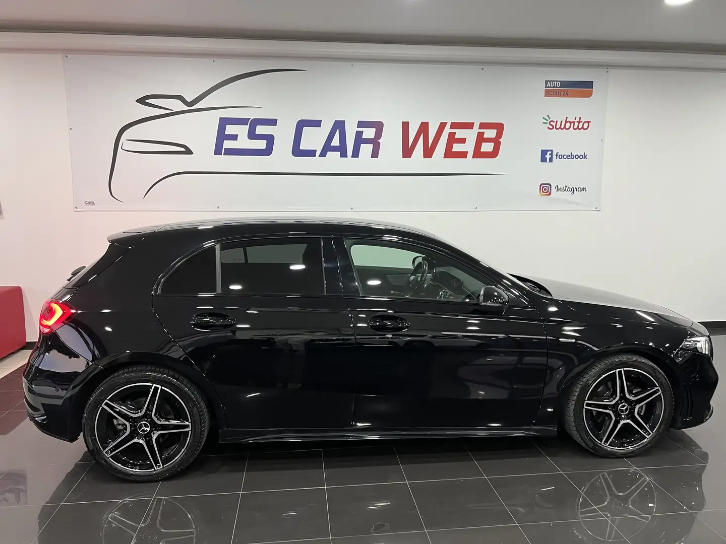 Mercedes-Benz A 200 d Premium AMG Night edition auto 150 cv Nero - 2