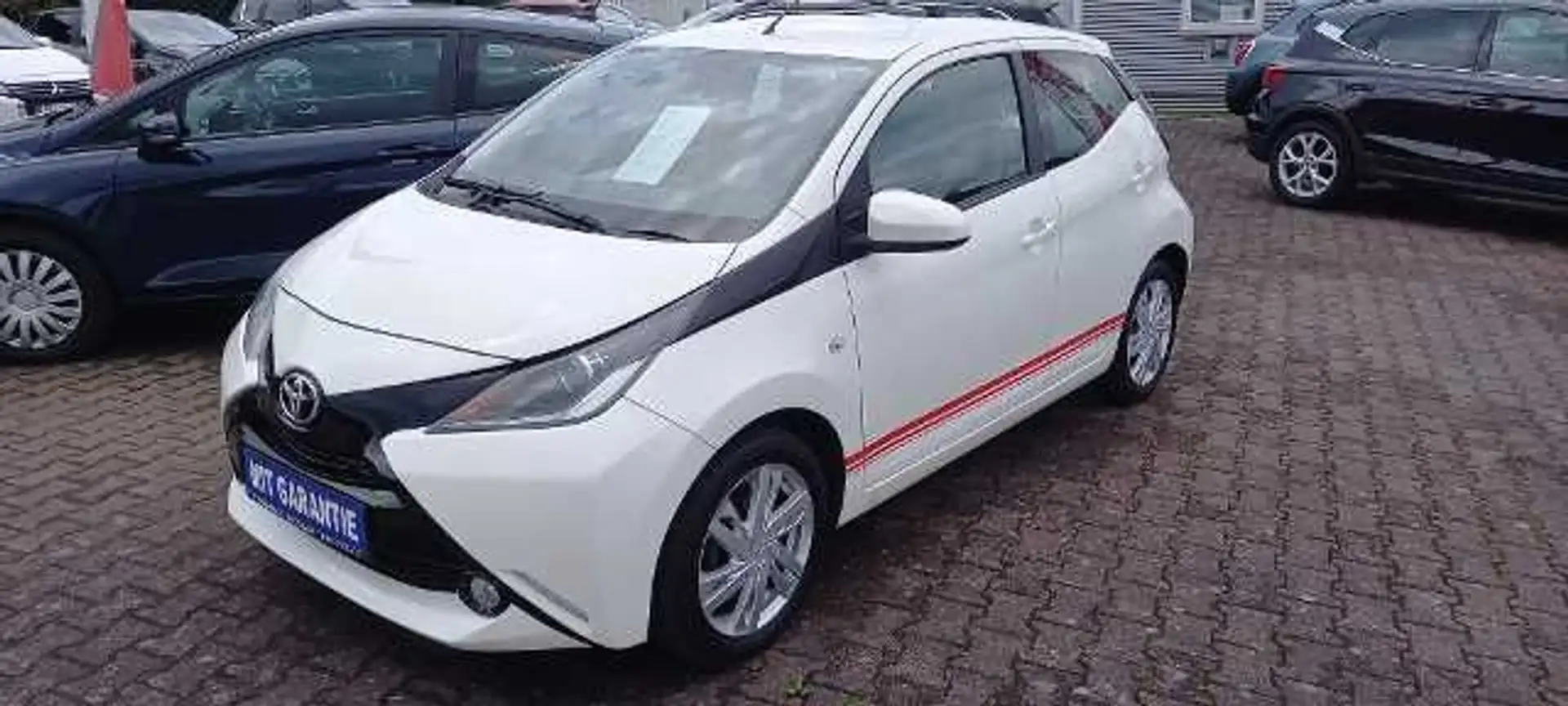 Toyota Aygo 1,0 X-Play Connect, Klima,RFK,SHZ Blanc - 1