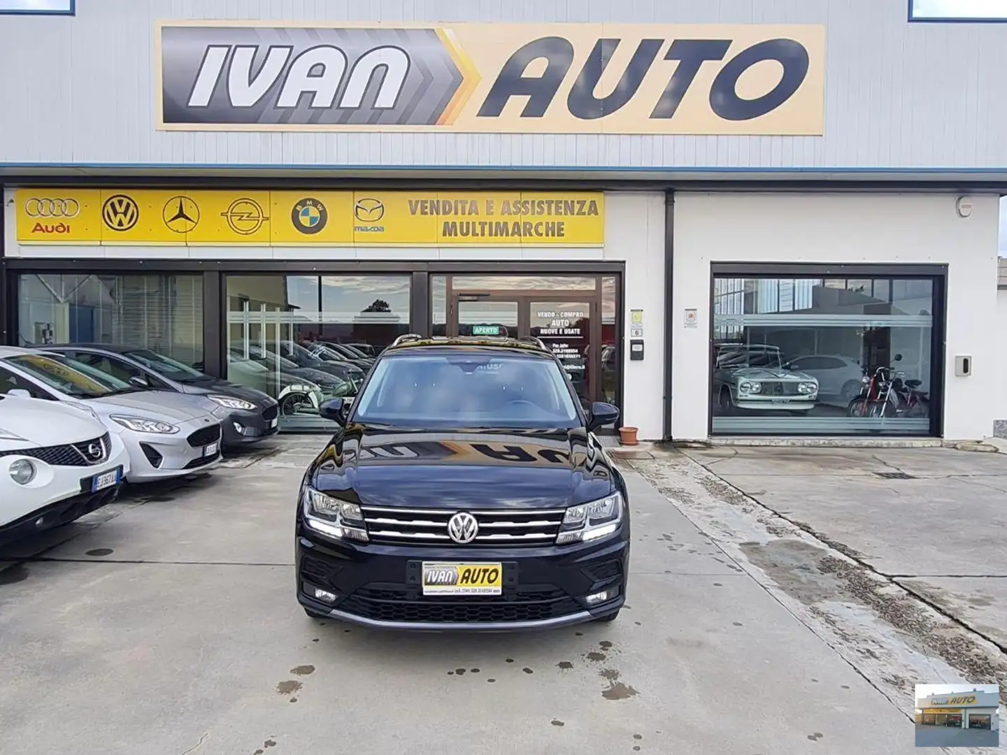 Volkswagen Tiguan ALLSPACE 2.0 TDI-7 POSTI-4X4-AUTOMATICO Zwart - 2