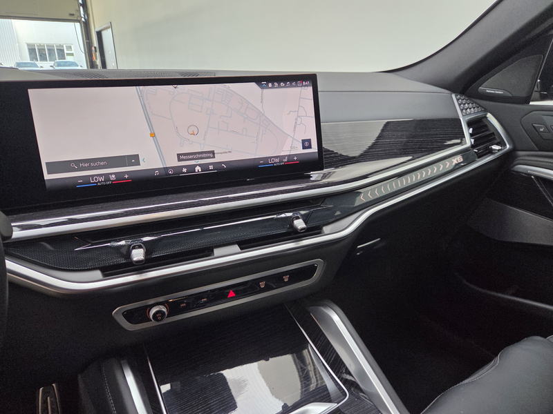 BMW X6 xDr30d M Sport Pro 22Zoll AHK ACC Luftfeder — photo 10