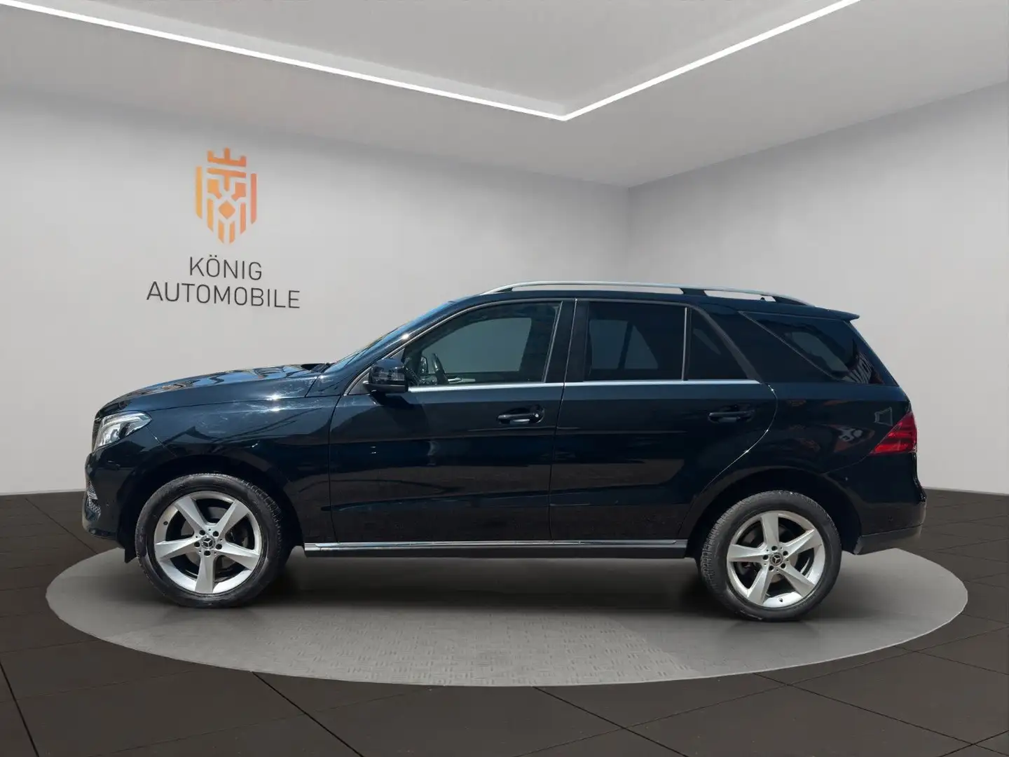 Mercedes-Benz GLE 350 d 4Matic/NAV/4xSHZ/AHK/SCHECKHEFT/LED Zwart - 2
