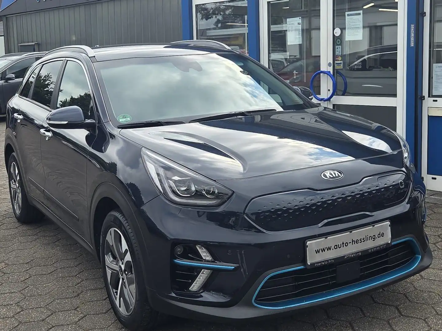 Kia Niro e-Niro Spirit 64 kWh On-Board-Lader AHK Grau - 1
