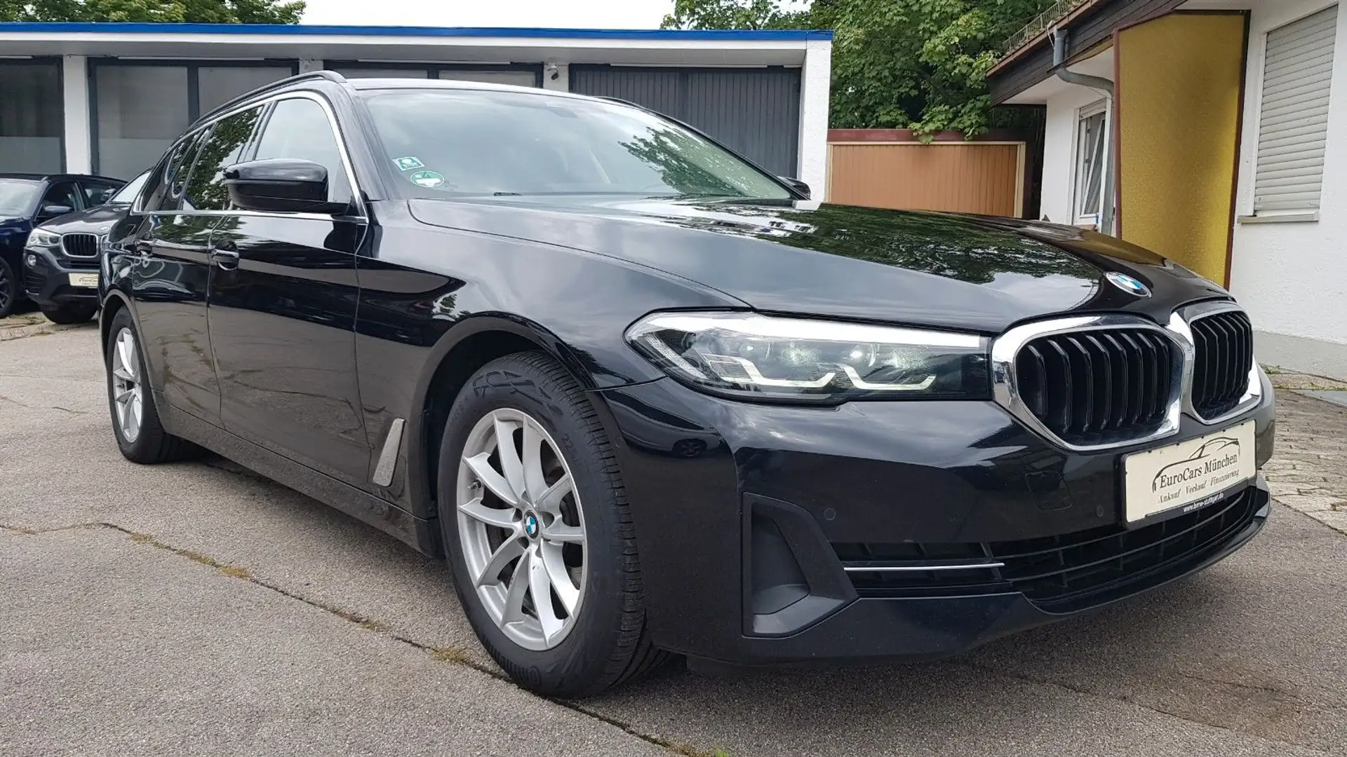 BMW 520 d Touring aut. ~ AHK ~LED ~Live Cockpit Pro. Noir - 1